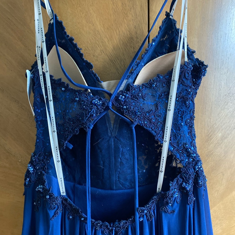 Prom Dress - Picture 3 of 4